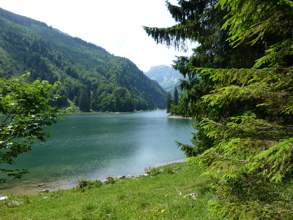 Berghotel Obersee Näfels Exterior photo