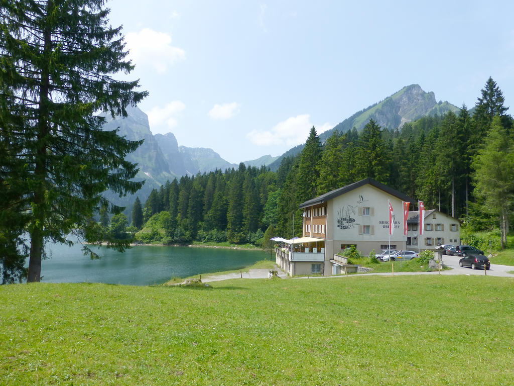 Berghotel Obersee Näfels Exterior photo