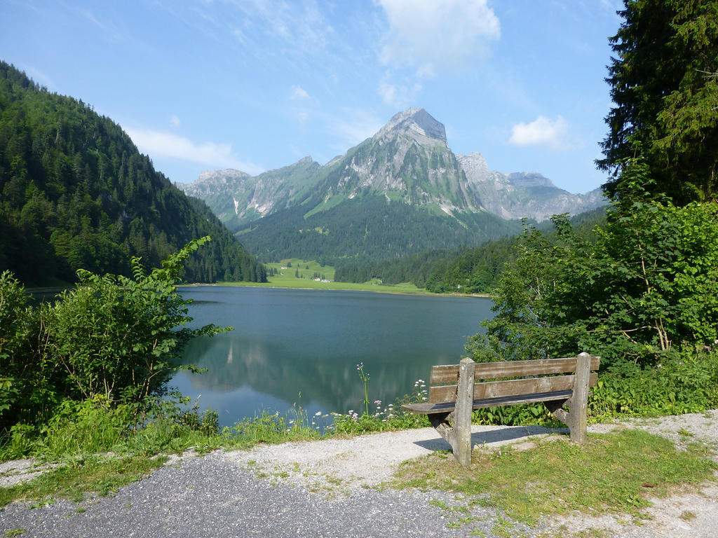 Berghotel Obersee Näfels Exterior photo